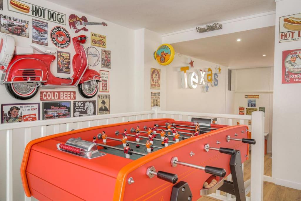 Happy Days, 150m2 De Divertissement, 7 * Lyon
