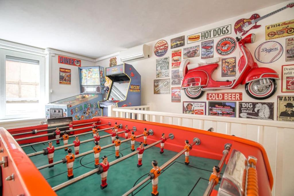 Happy Days, 150m2 De Divertissement, 7 Apartment Lyon