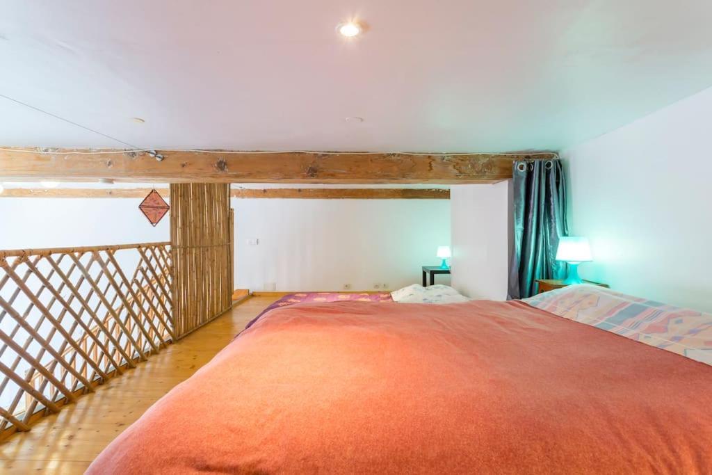 Beau Canut A Cote Du Gros Cailloux Apartment