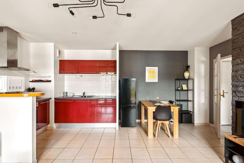 Appartement T2 Paisible Vaise, Avec Parking Metro Direct Bellecour