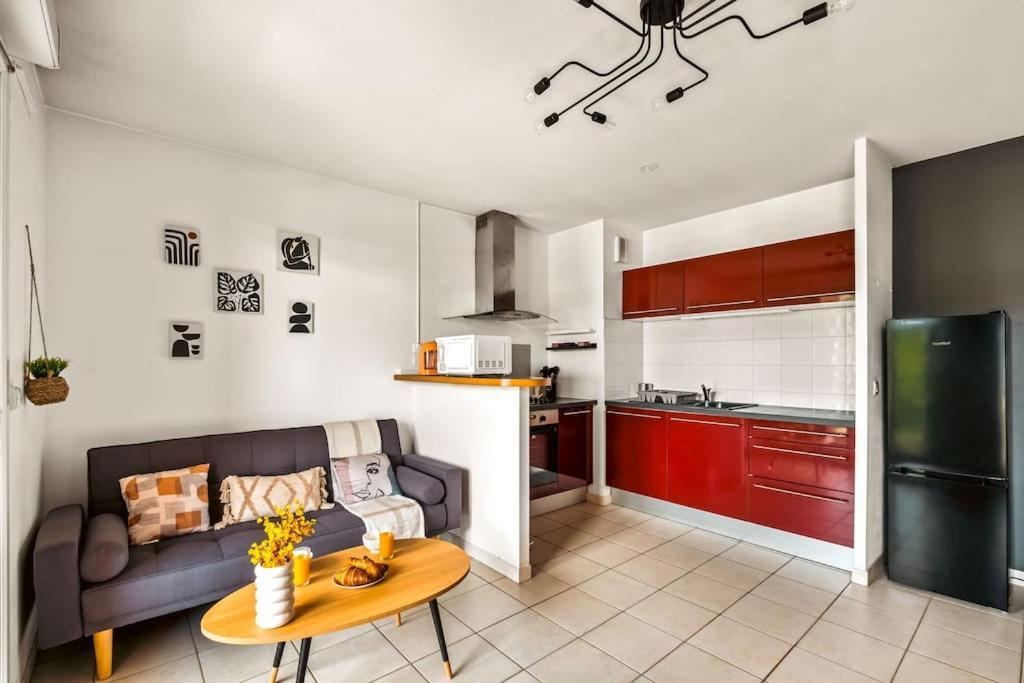 T2 Paisible Vaise, Avec Parking Metro Direct Bellecour