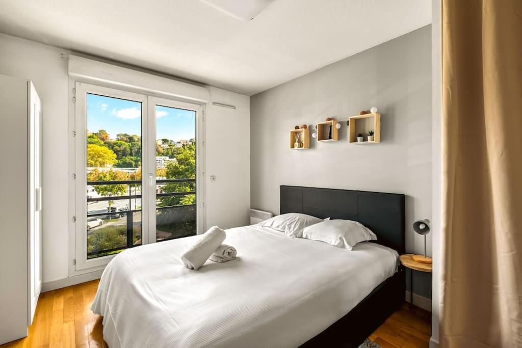 Appartement T2 Paisible Vaise, Avec Parking Metro Direct Bellecour