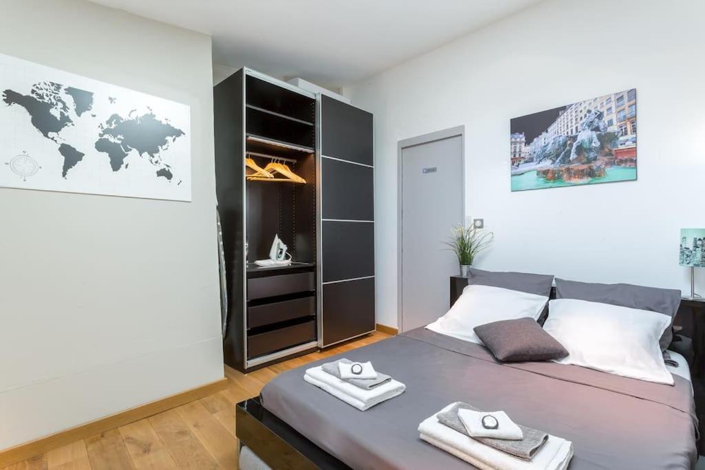 Loft De Charme Proche Hotel-de-ville - 1er Apartment
