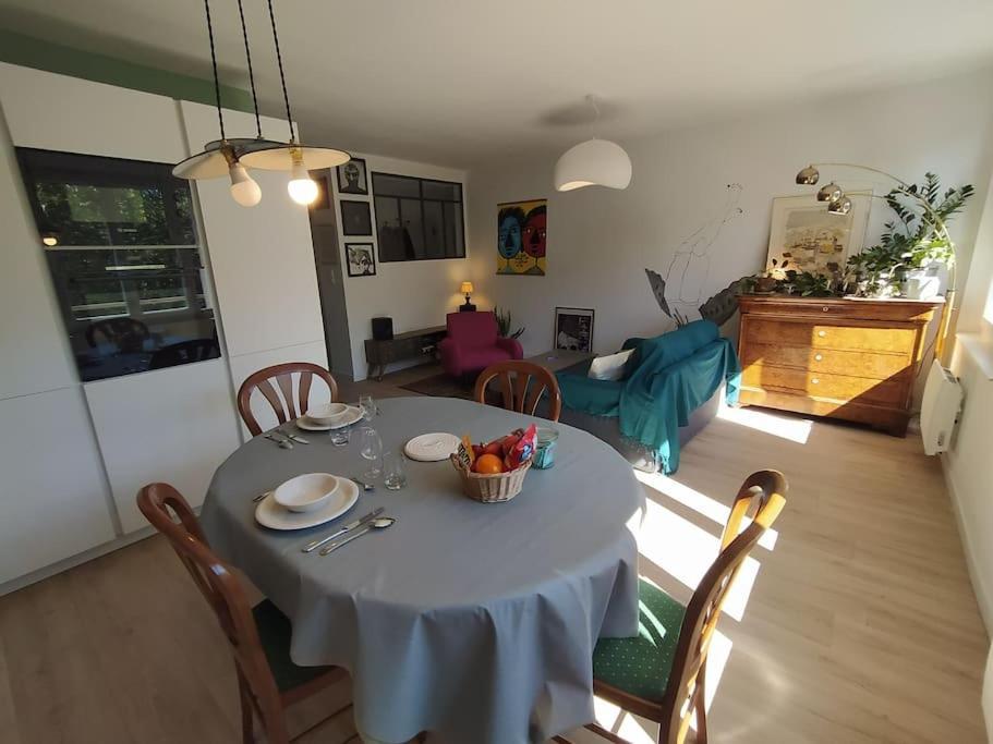 Proche De La Gare Apartamento *