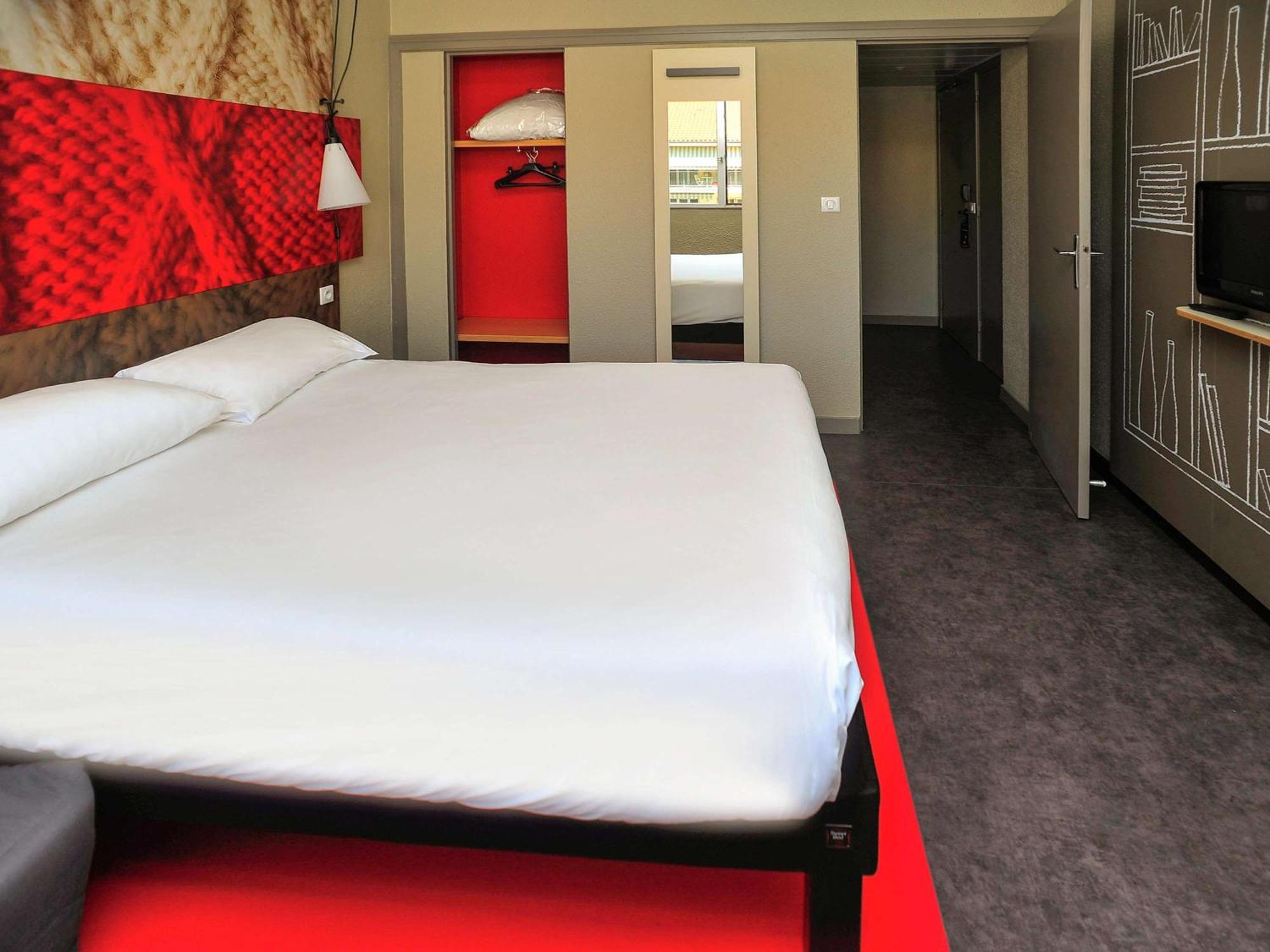 Hotel Ibis Centre 3*