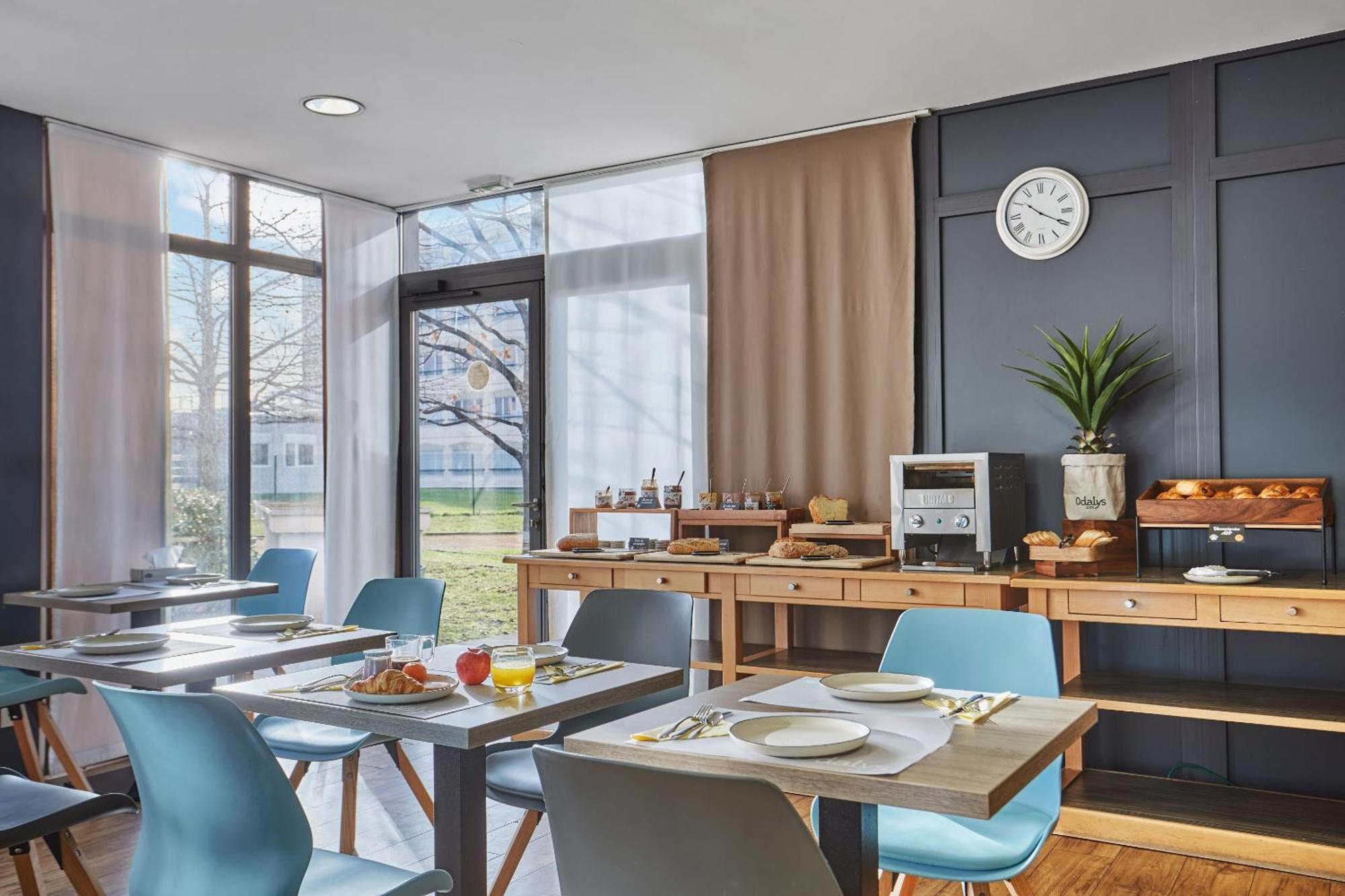 Appart'Hotel Odalys City - Bioparc Lyon Est