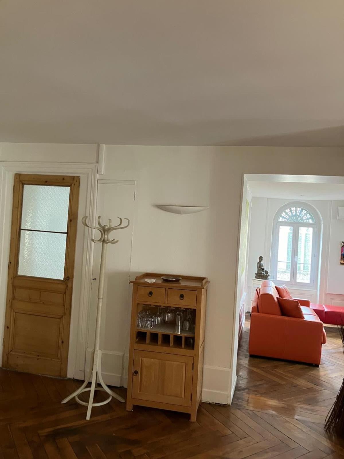 Lumieres De Saint-nizier 4 People Apartment