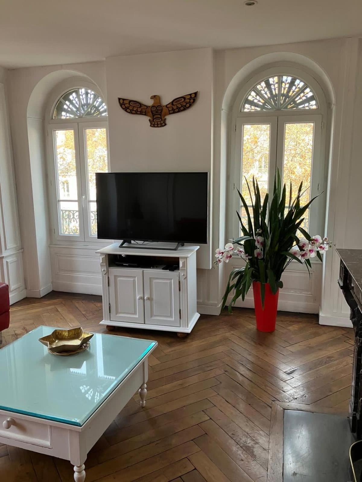 Apartment Lumieres De Saint-nizier 4 People Lyon