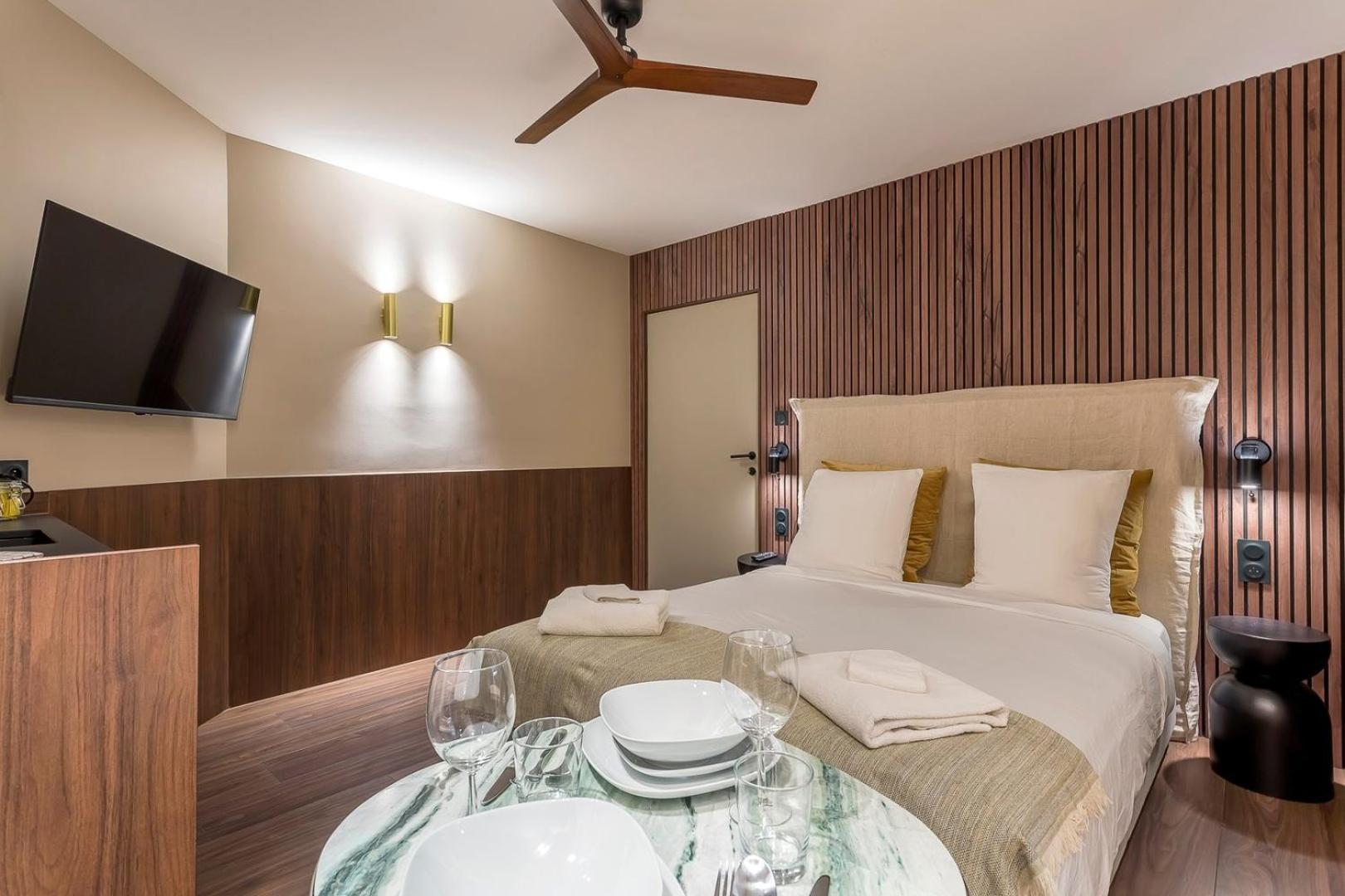 Zola - Furnished - Downtown