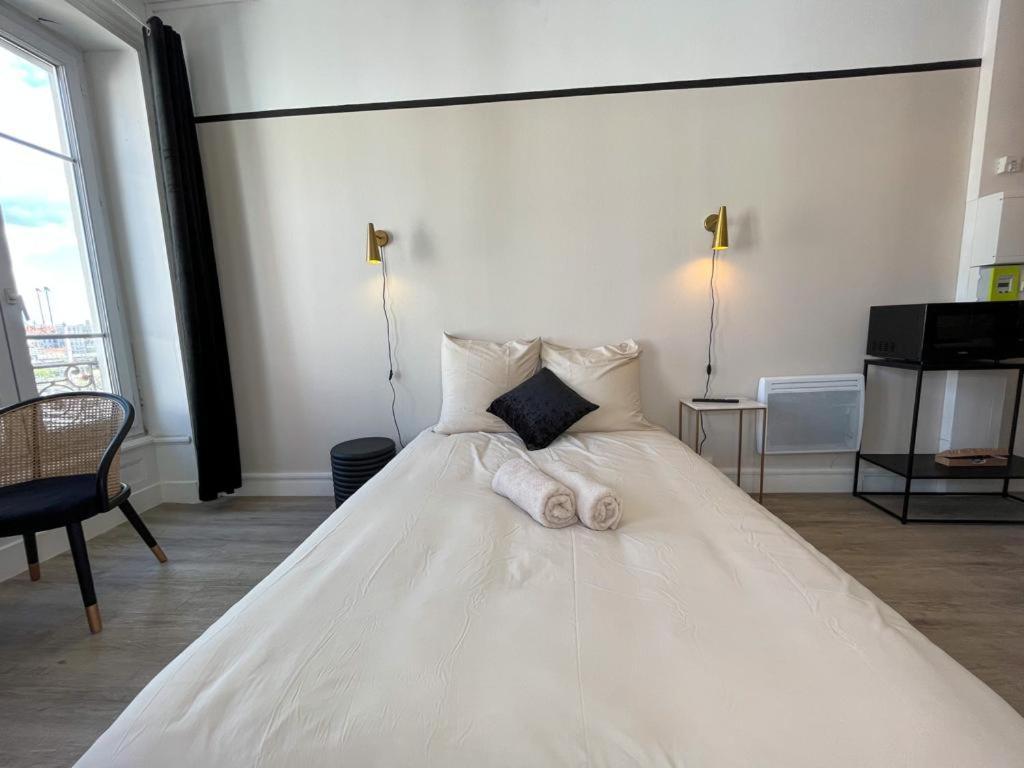Apartment Atthos Lyon