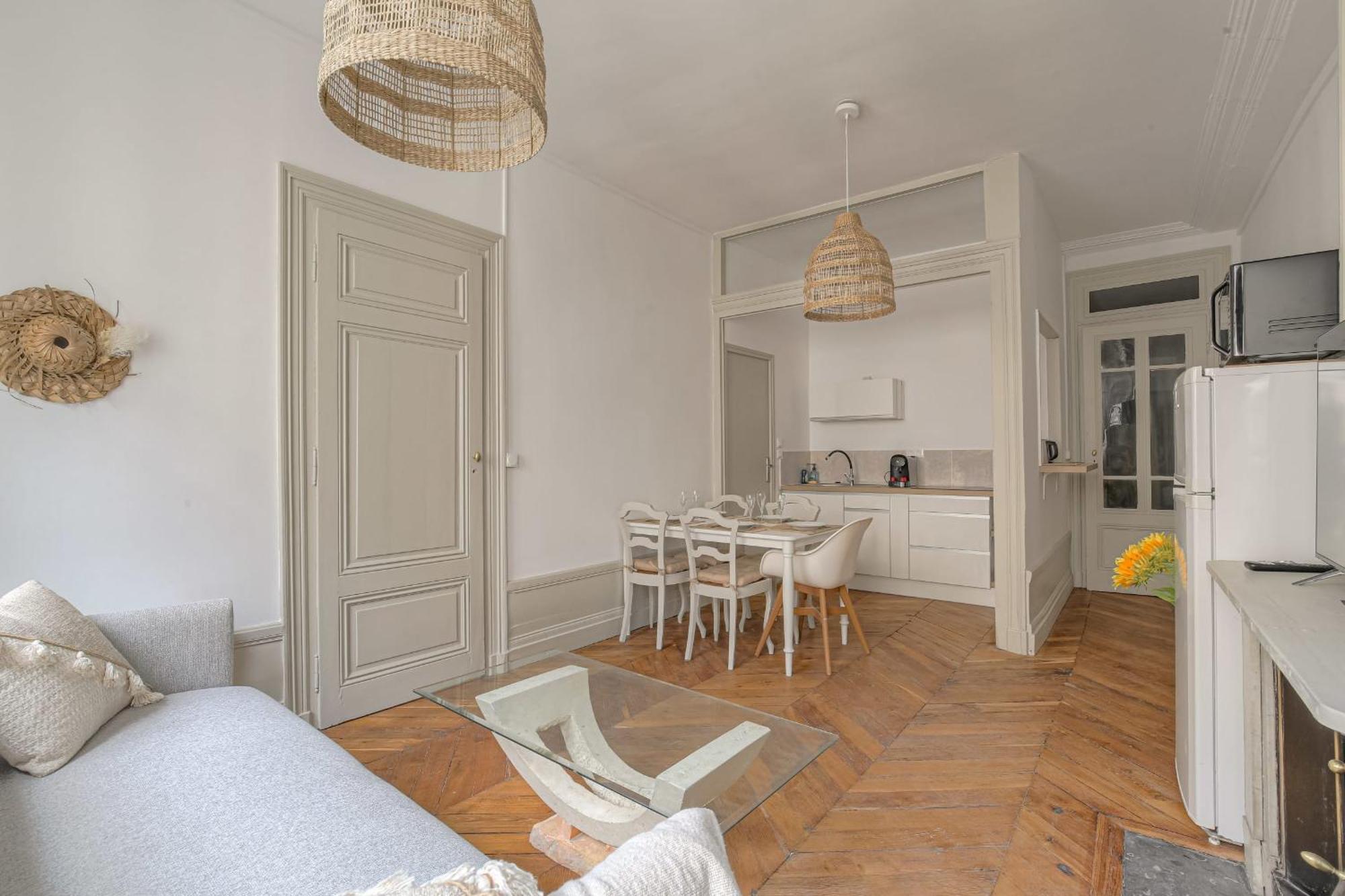 Et Chaleureux A Cordeliers Apartment