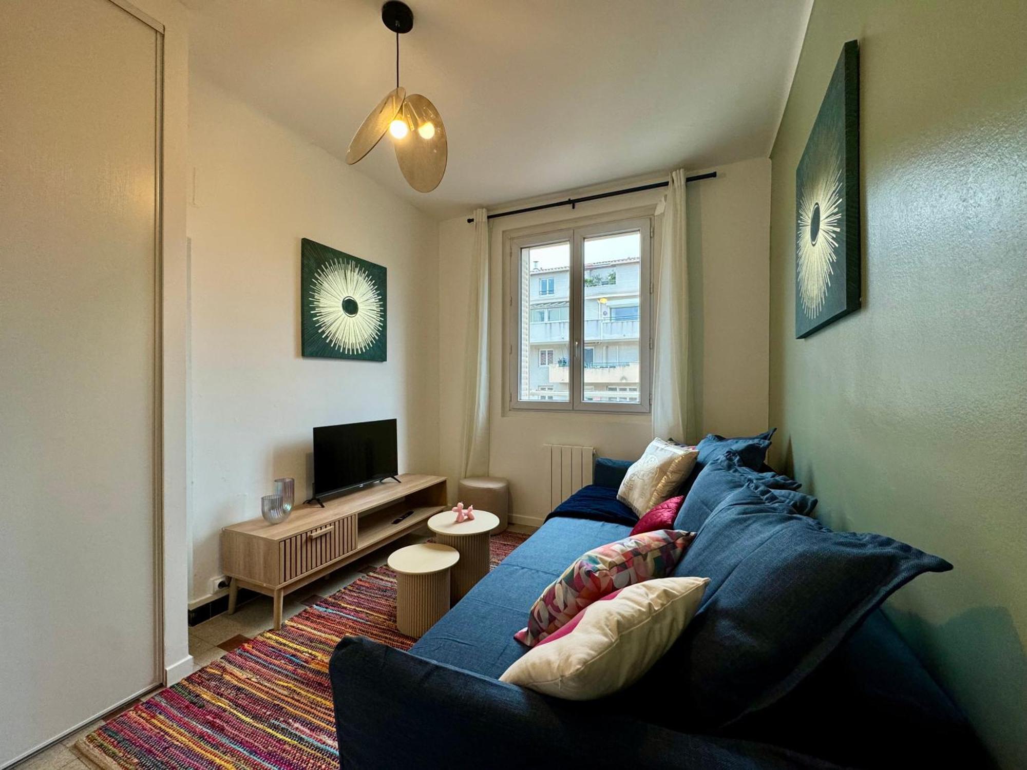 Alambra Apartment *