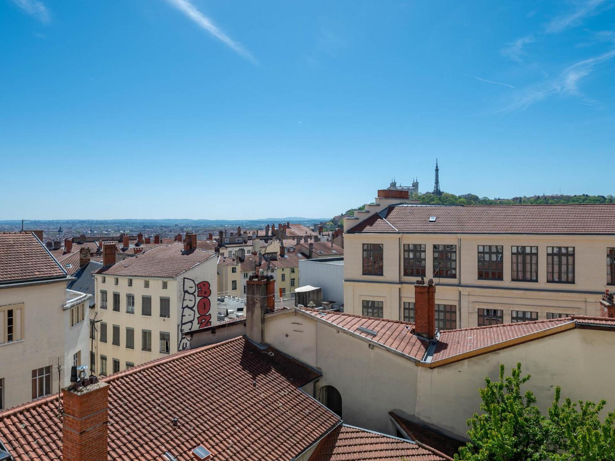 Bngo I L'elegant I Duplex Croix-rousse Vue Sur Fourviere, 2 Personnes, Cosy Et Moderne Appartement Lyon