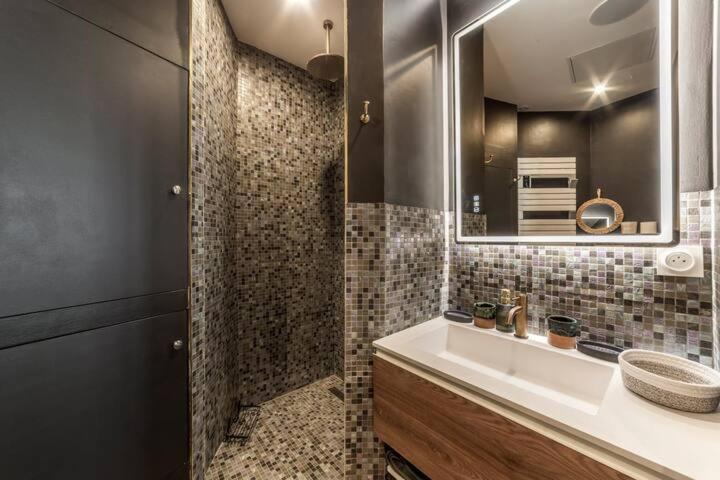 Le Petit - T3 De Grand Standing Au Vieux - Sauna Apartment