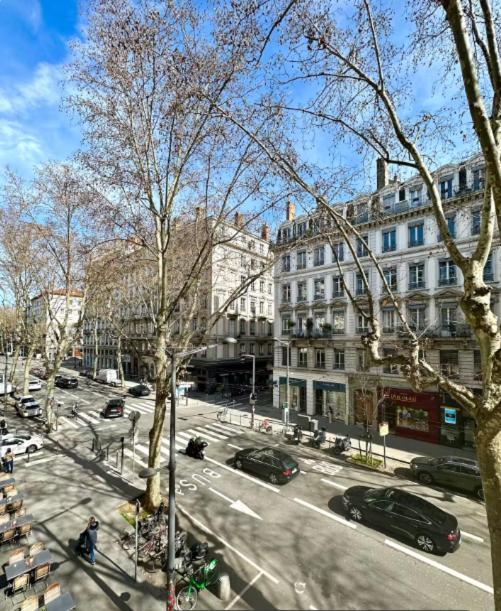 Moderne, 6eme * Lyon