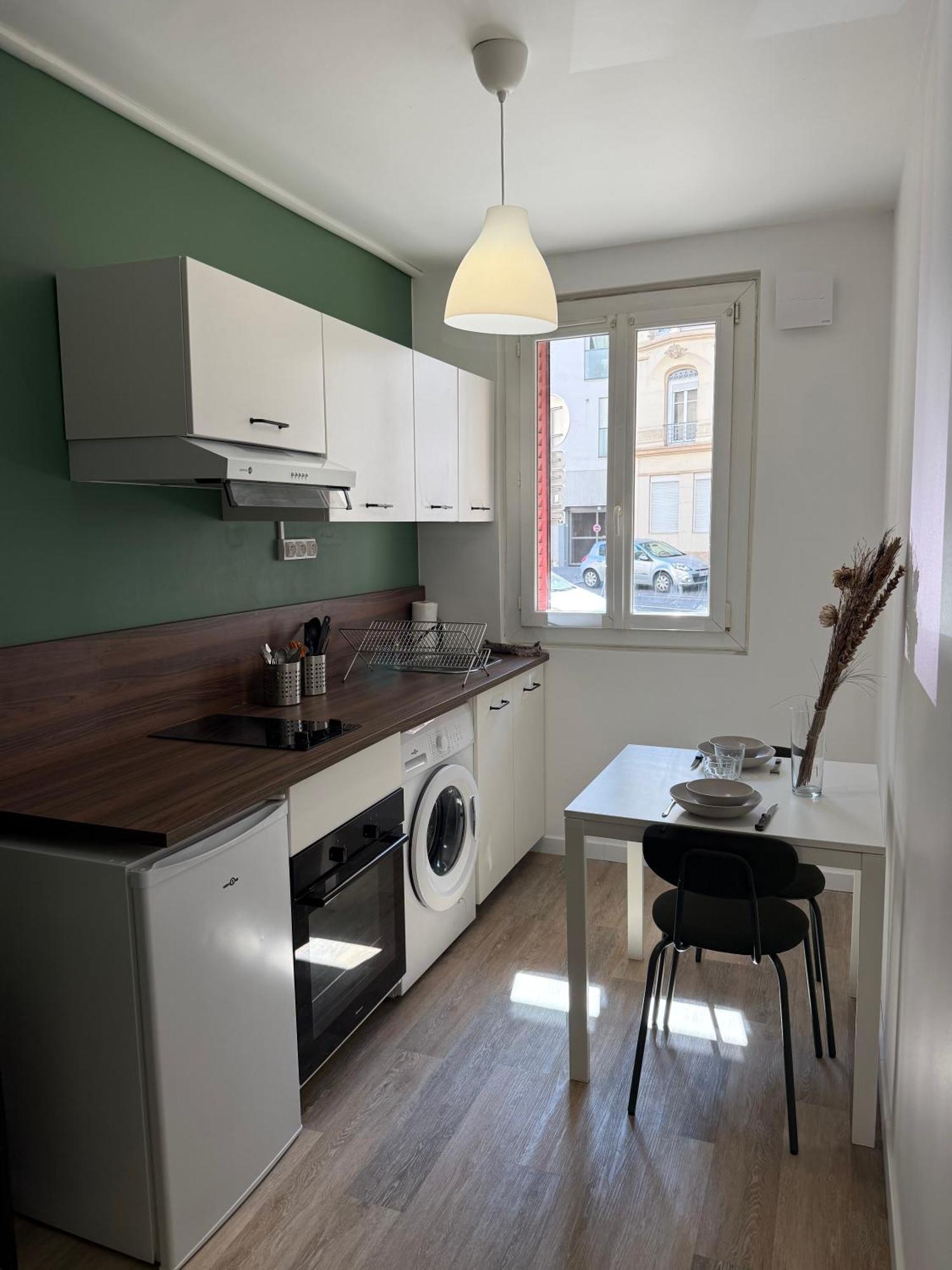 Elegant - Proche Metro Et Gare Apartamento