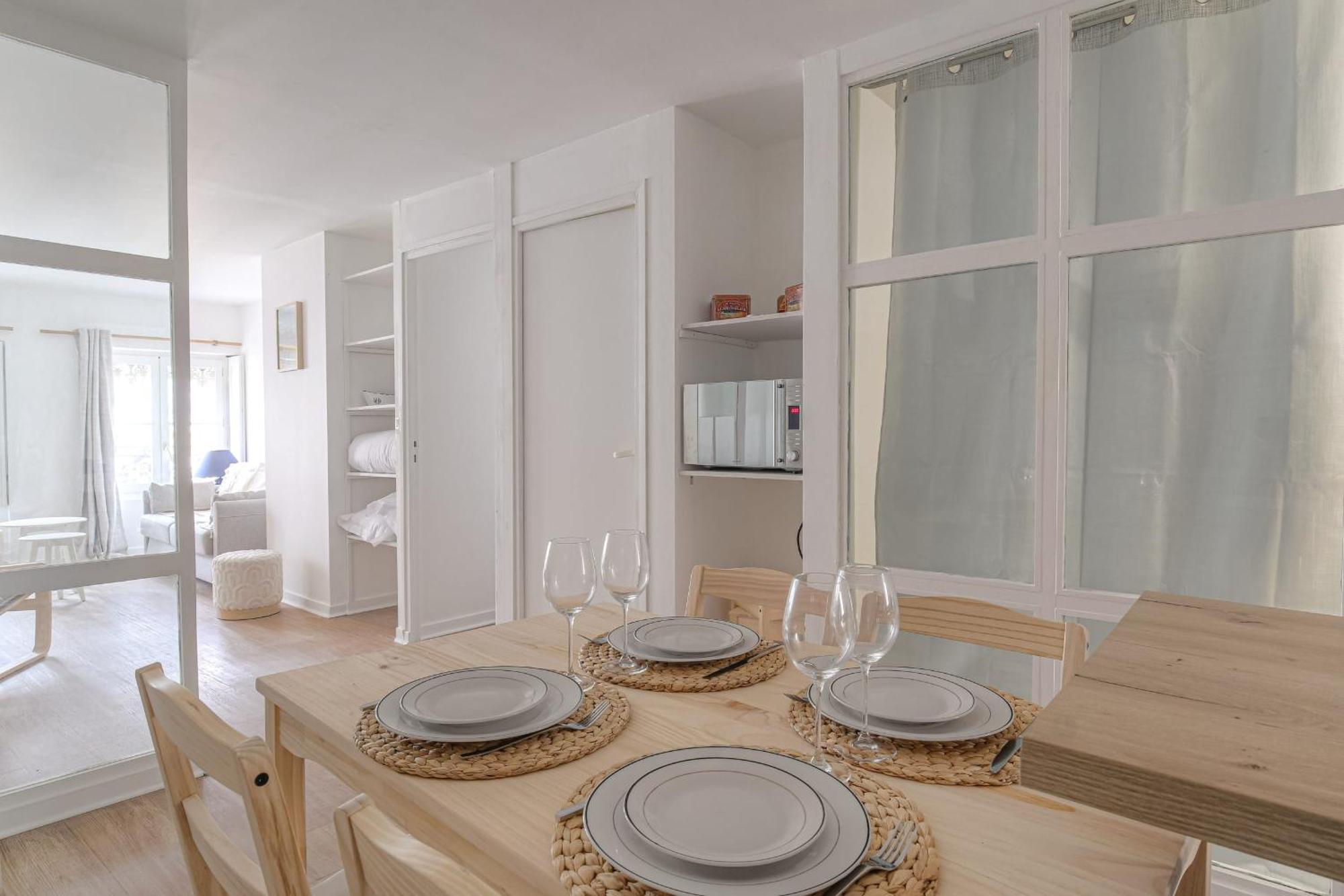 Spacieux Et A Cordeliers Apartment *