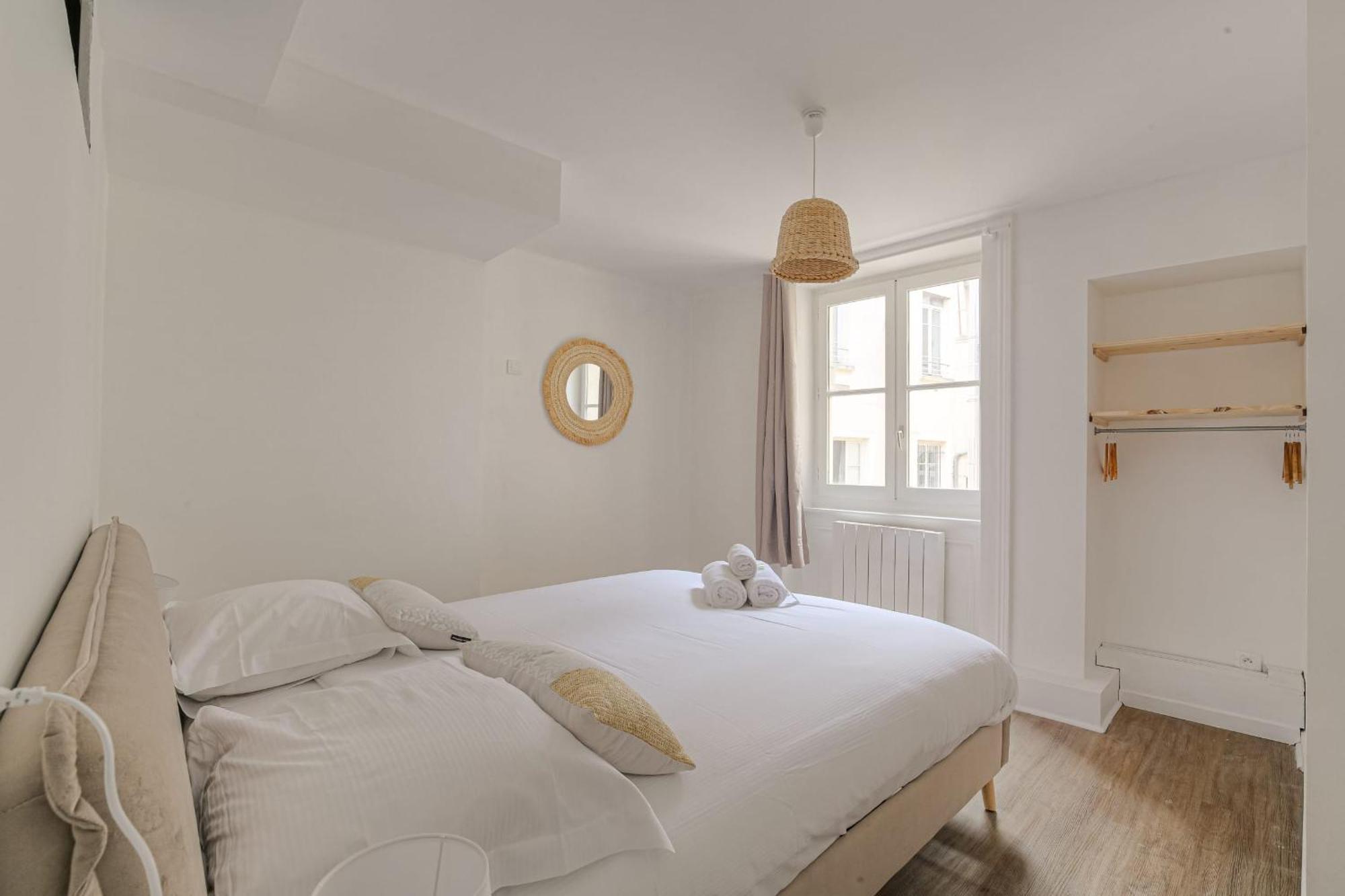 Apartment Spacieux Et A Cordeliers Lyon