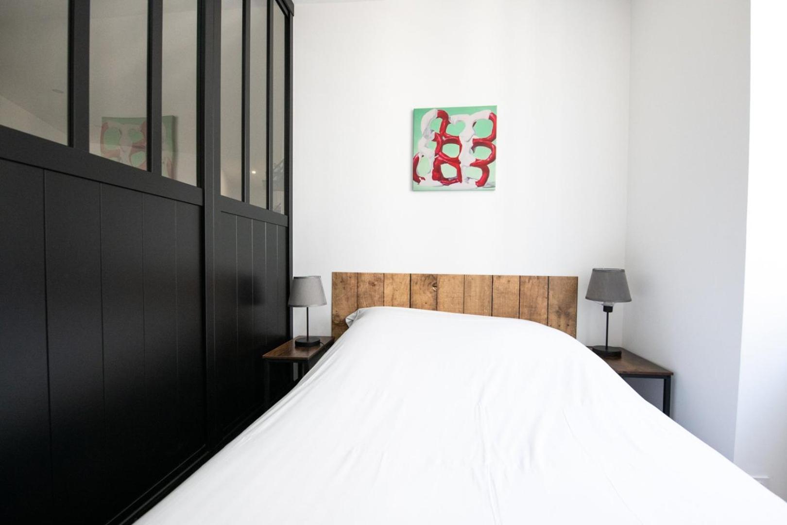 L'arty - Tres Joli Moderne Place Valmy Apartment