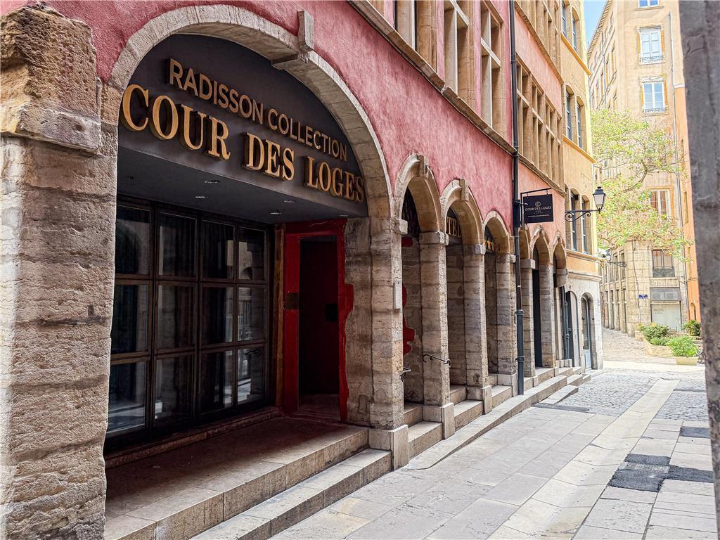 Hotel Cour Des Loges Lyon, A Radisson Collection 5*