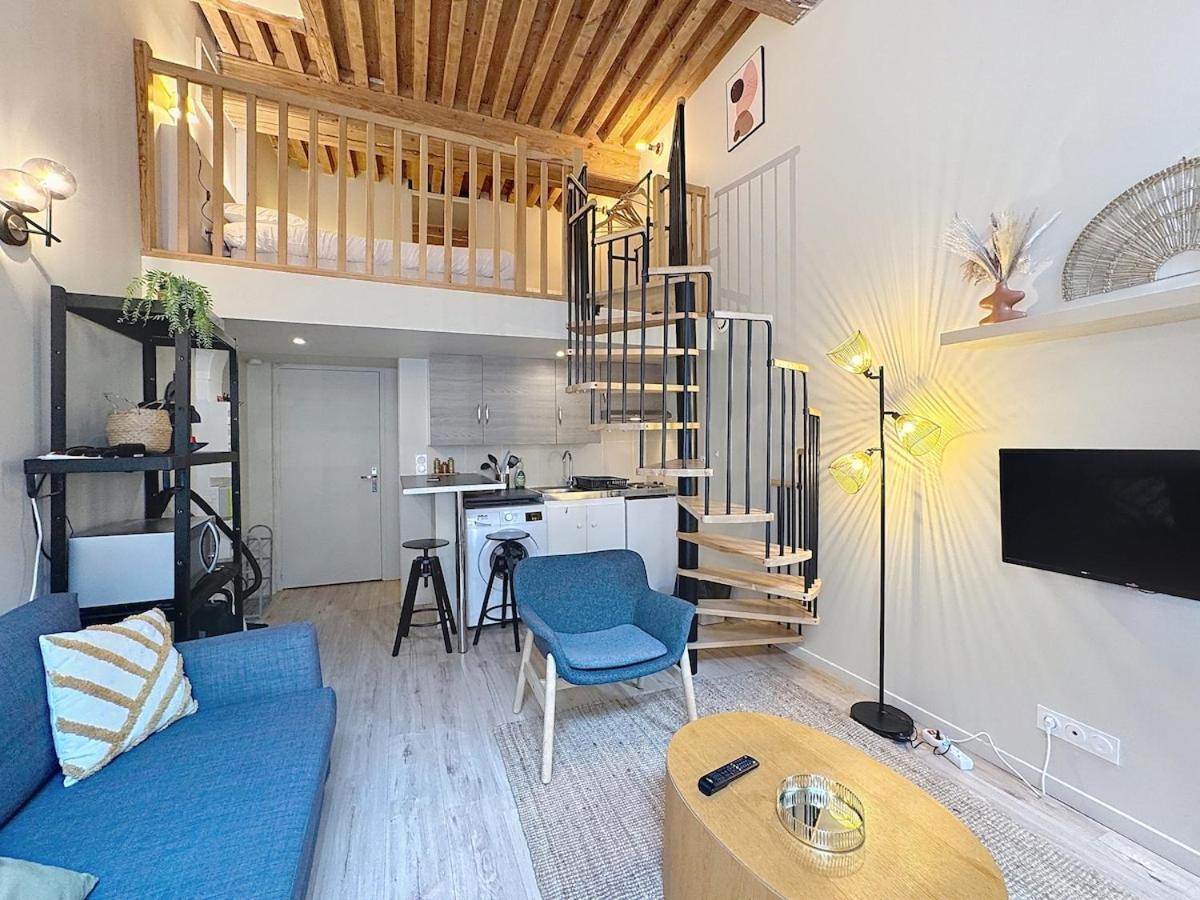 My Dumont - Outdoor Terrace - Fan Apartment