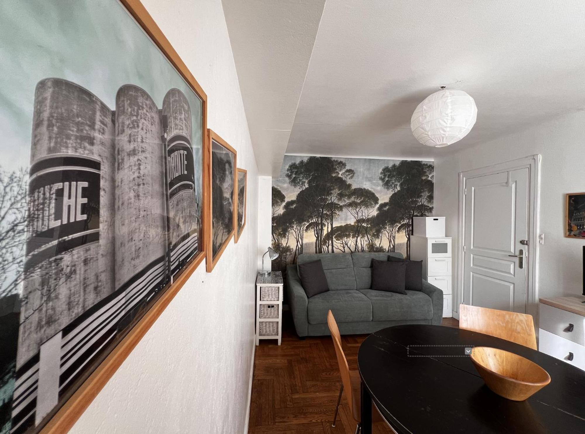 Double Avec Salle De Bains Commune Séjour chez l'habitant