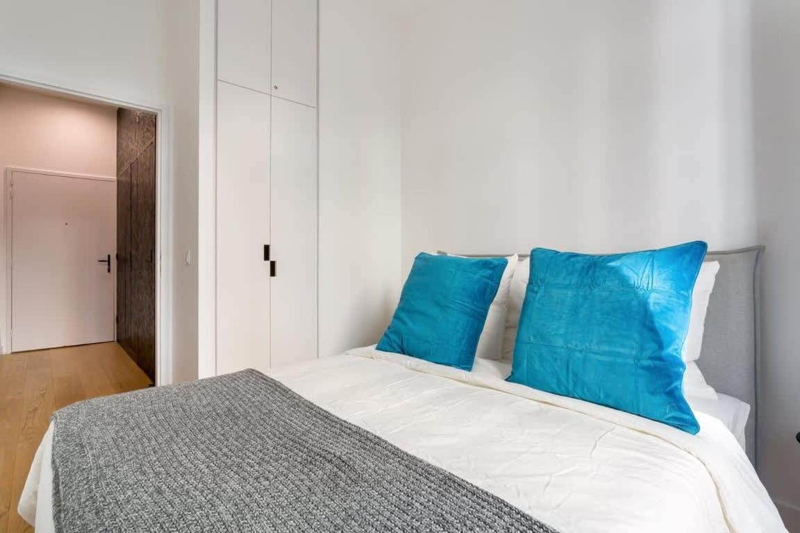 Hallmark - Furnished - Downtown *