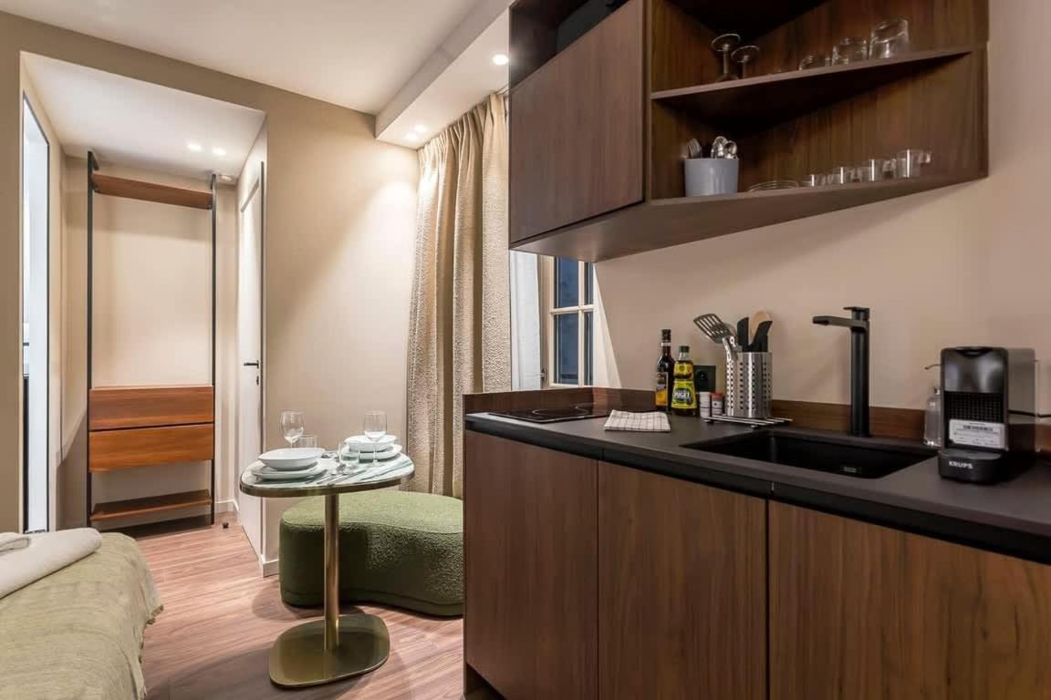 Zola - Furnished - Downtown *