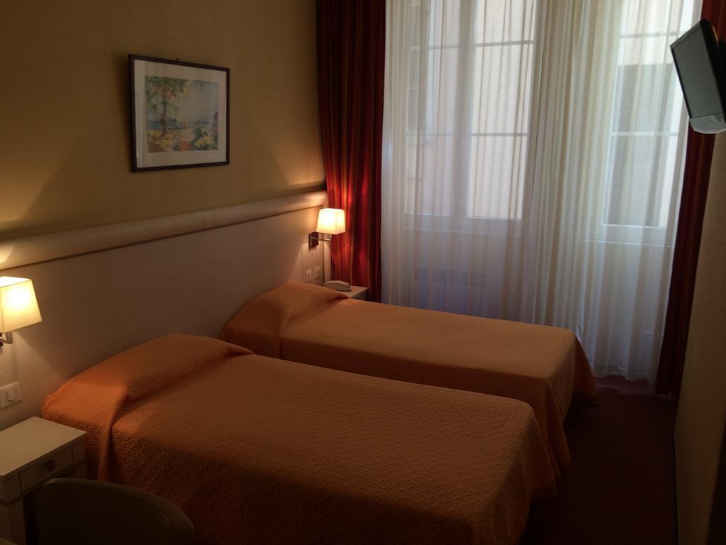 Hotel Elysée 2*