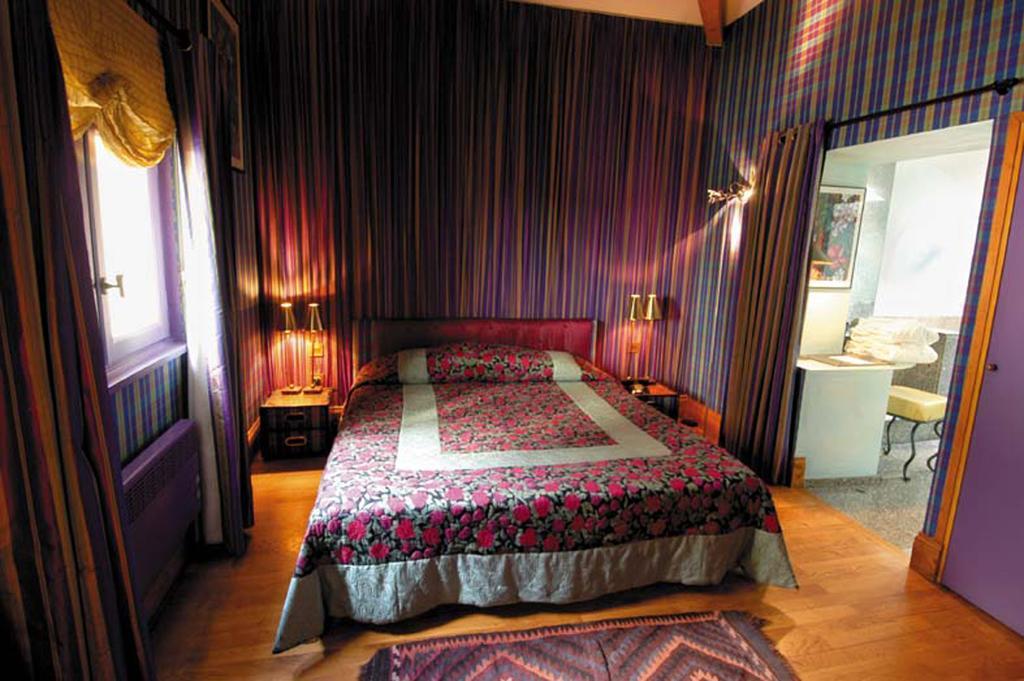 Hotel La Tour Rose 4*