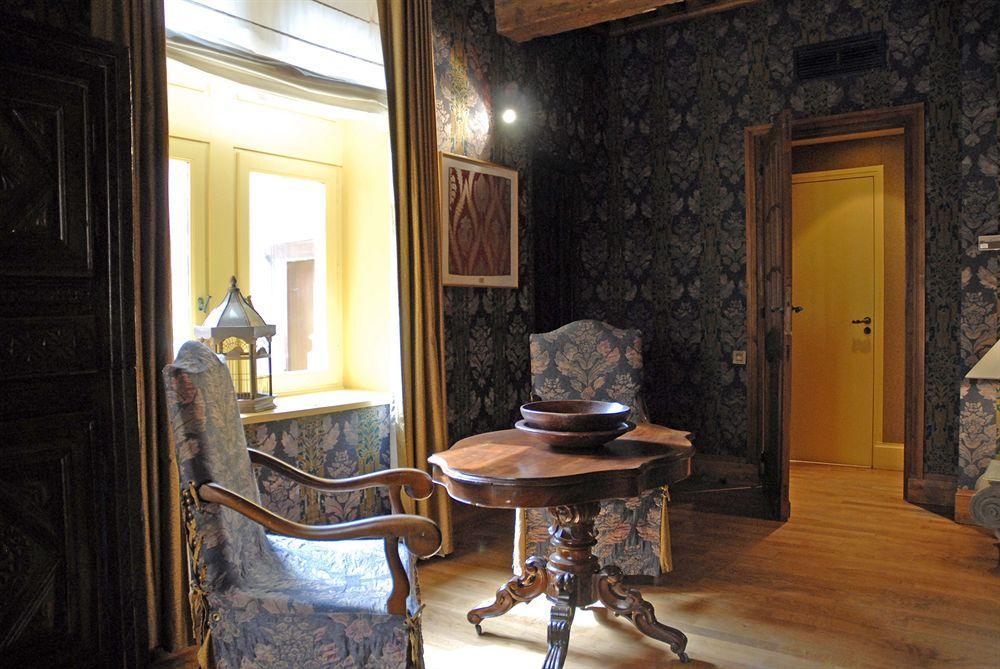 Hotel La Tour Rose 4*