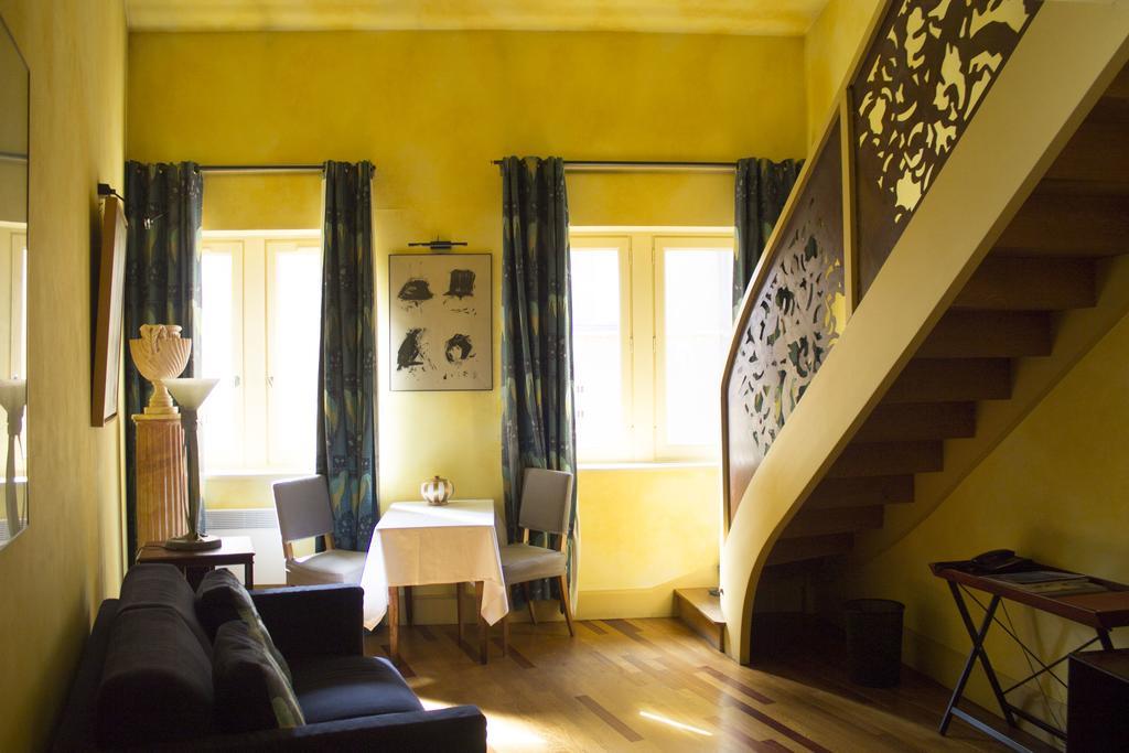 Hotel La Tour Rose Lyon