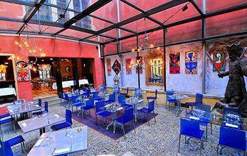 Hotel La Tour Rose