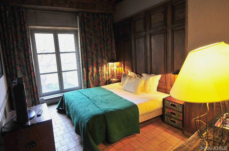 La Tour Rose Hotel