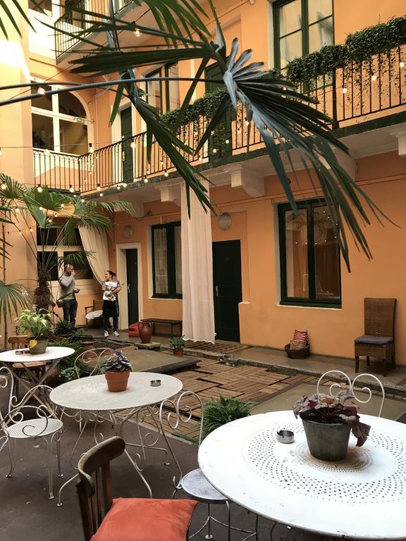 Ho36 Opera Hotel