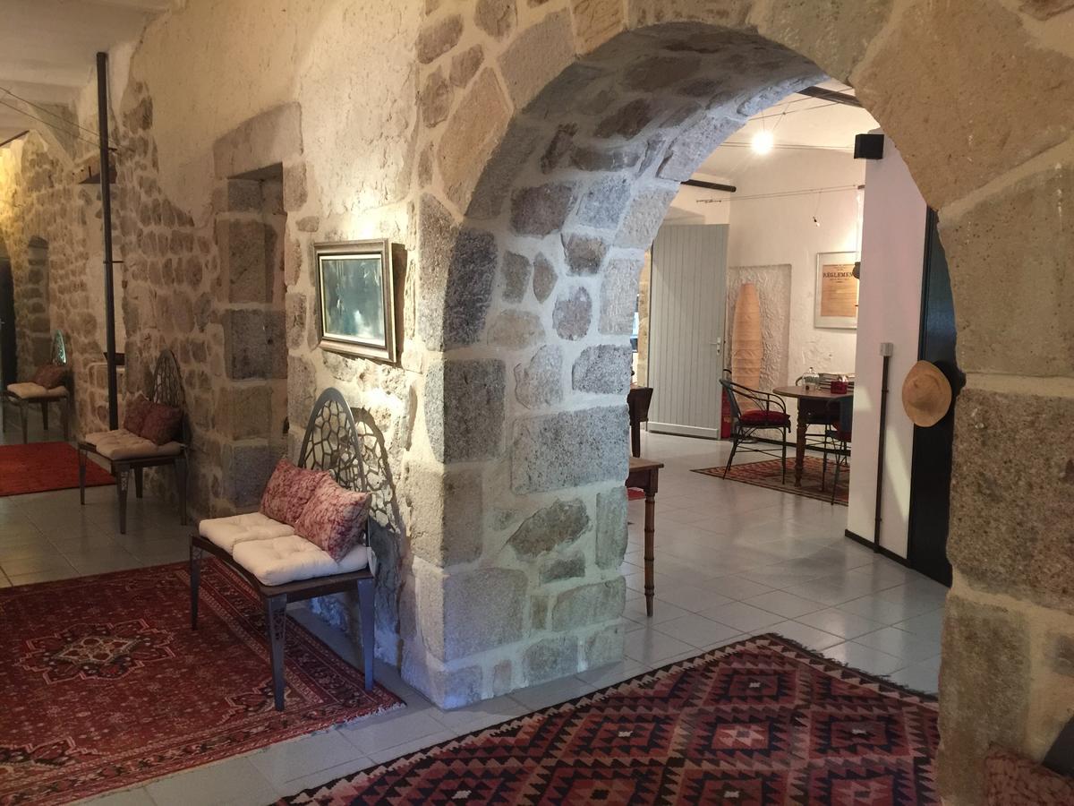Le Moulinage Chabriol Guest house *