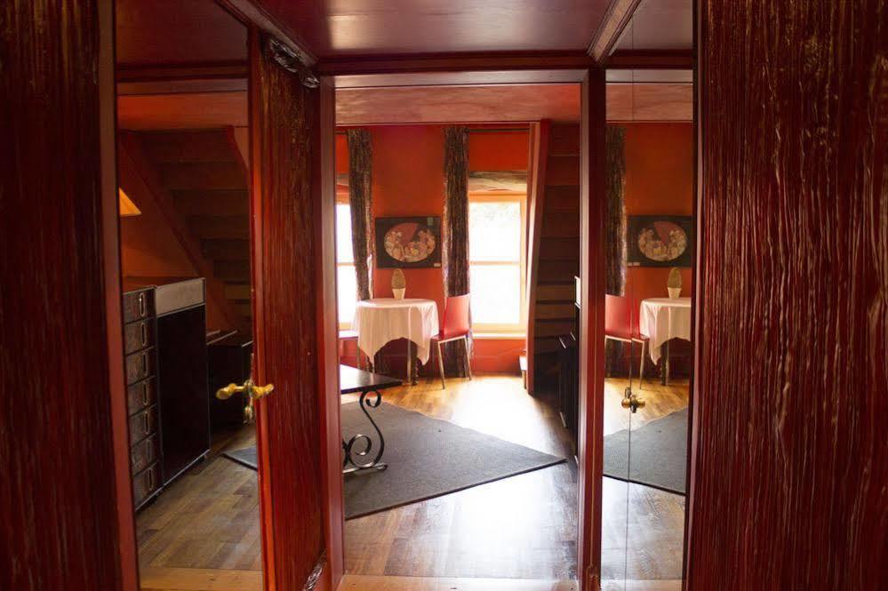 Hotel La Tour Rose 4*