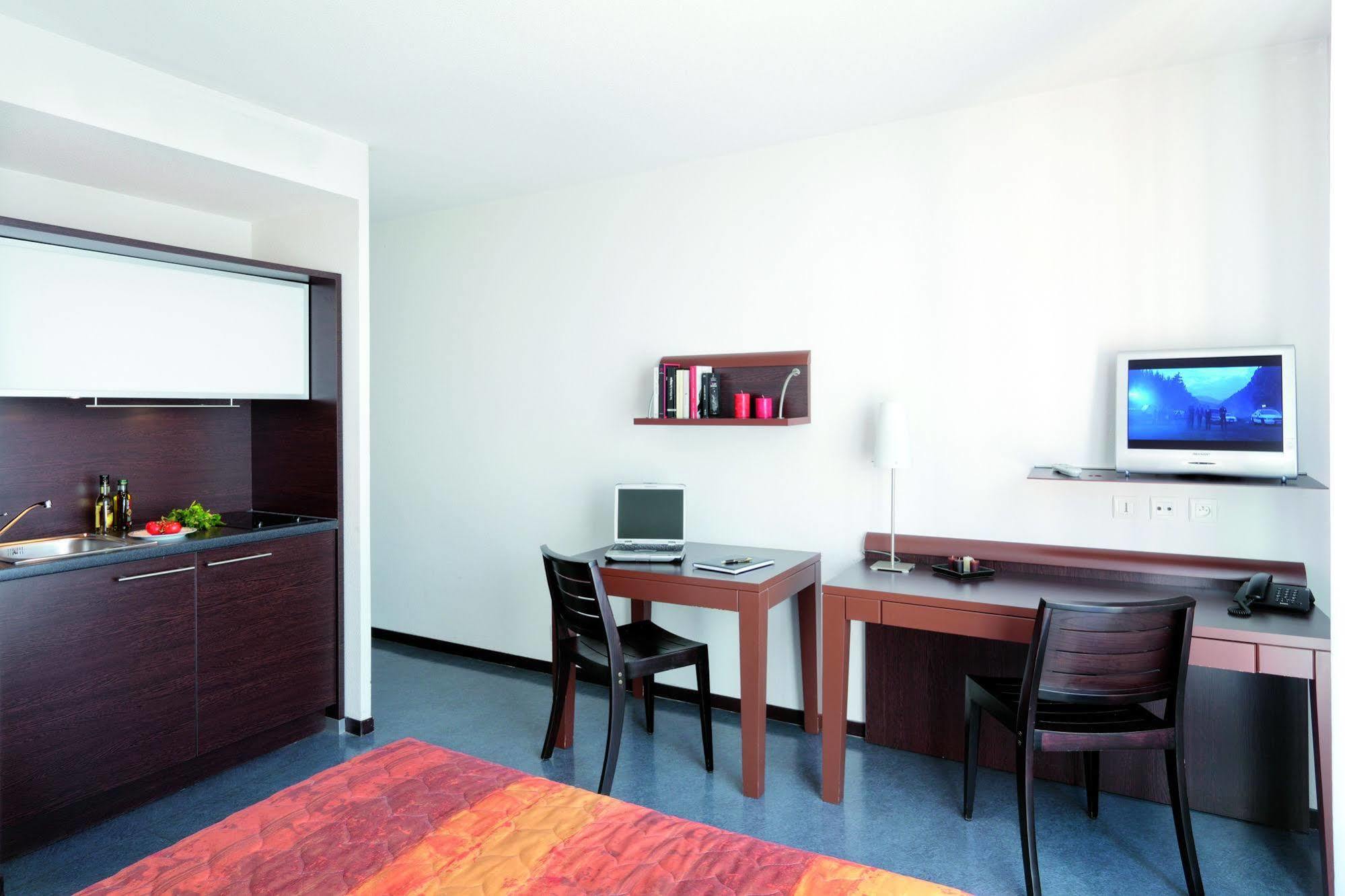 Appart'city Confort Vaise Aparthotel 3*