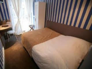 Hotel Du Dauphin 2*
