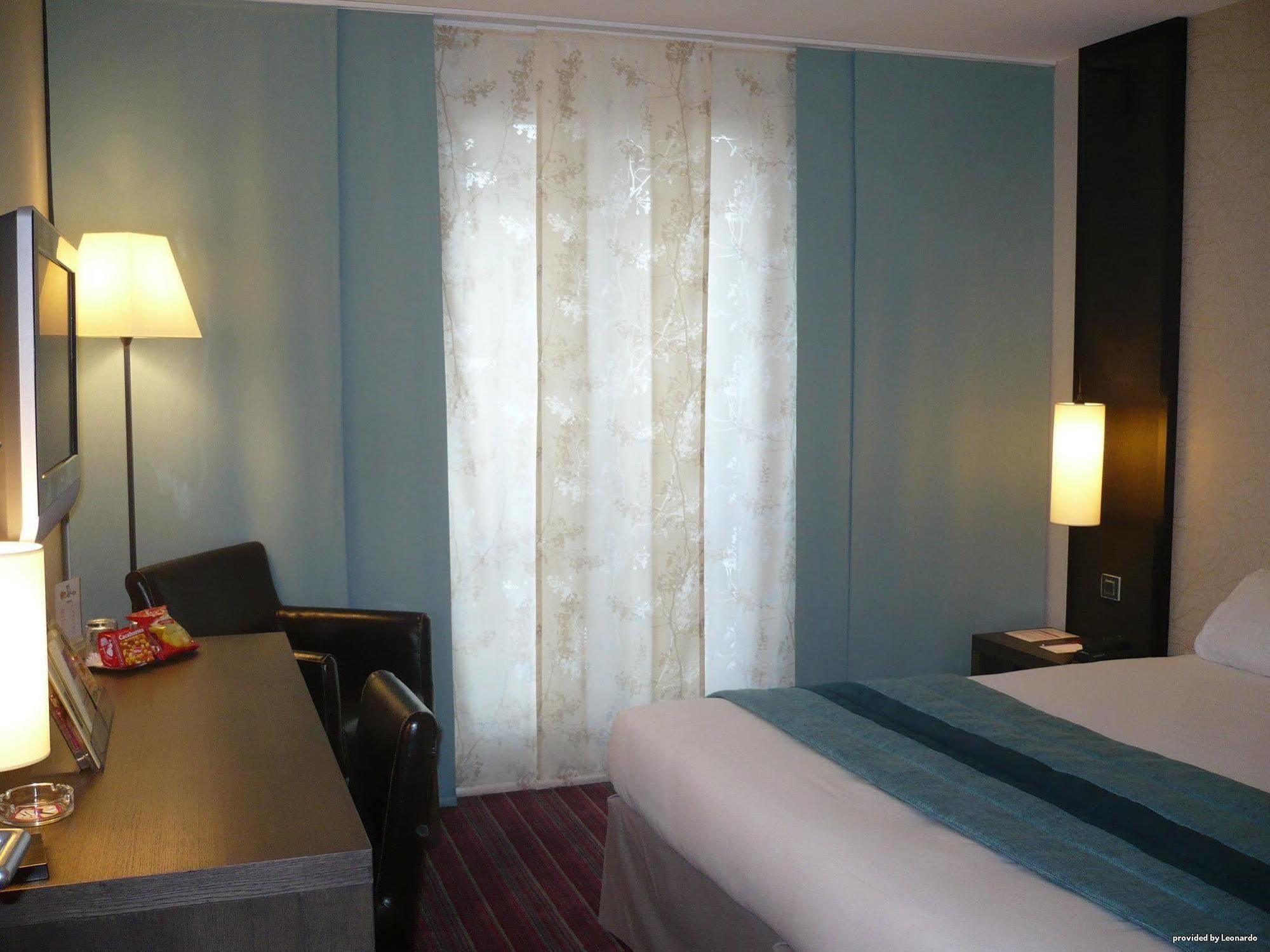 Western Du Pont Wilson 4* Lyon