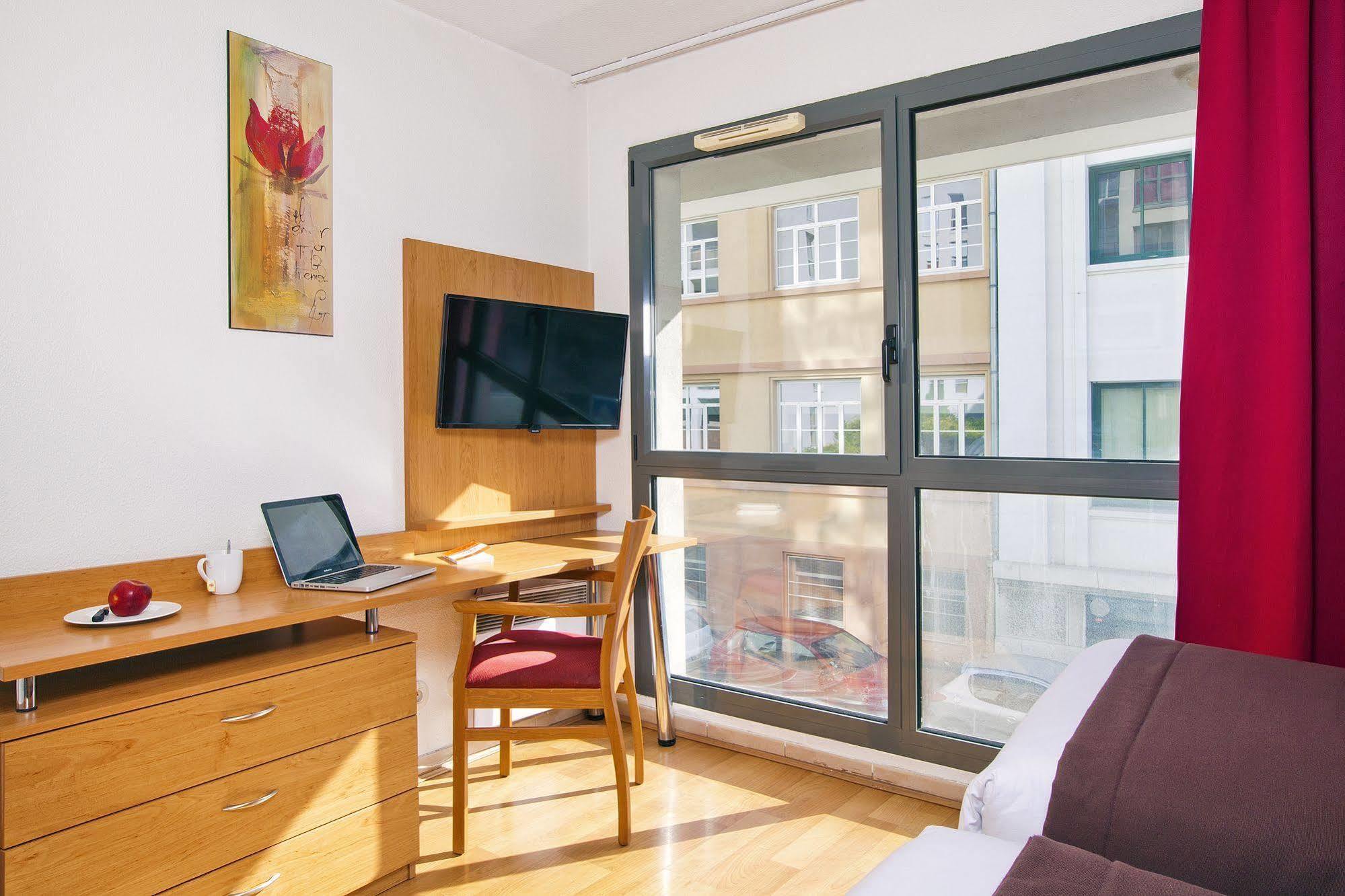 Residhome Gerland Apartahotel 3*