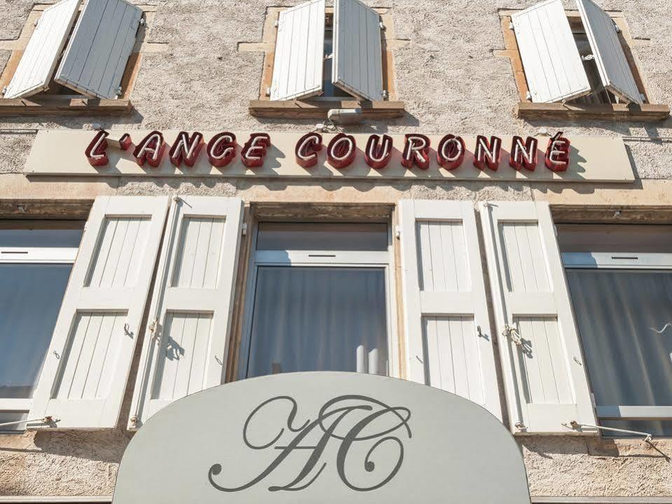 Hotel Logis L'ange Couronne 2*