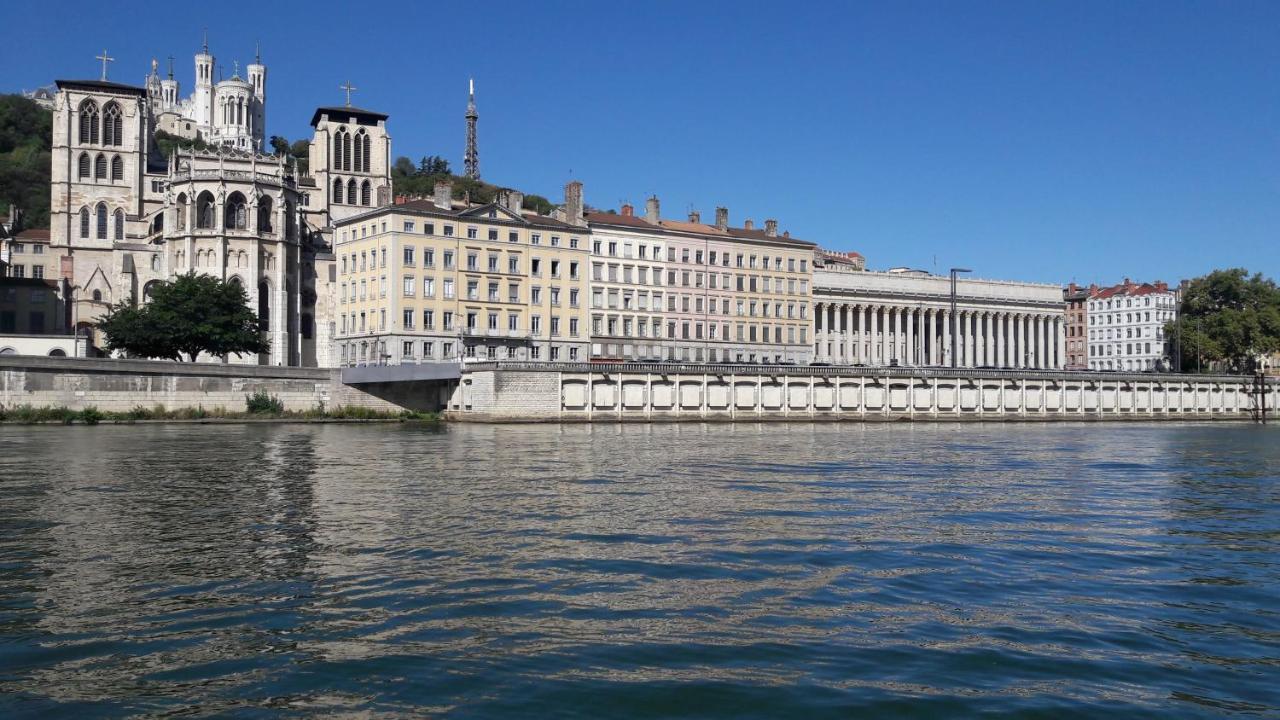 De La Croix-rousse 2*
