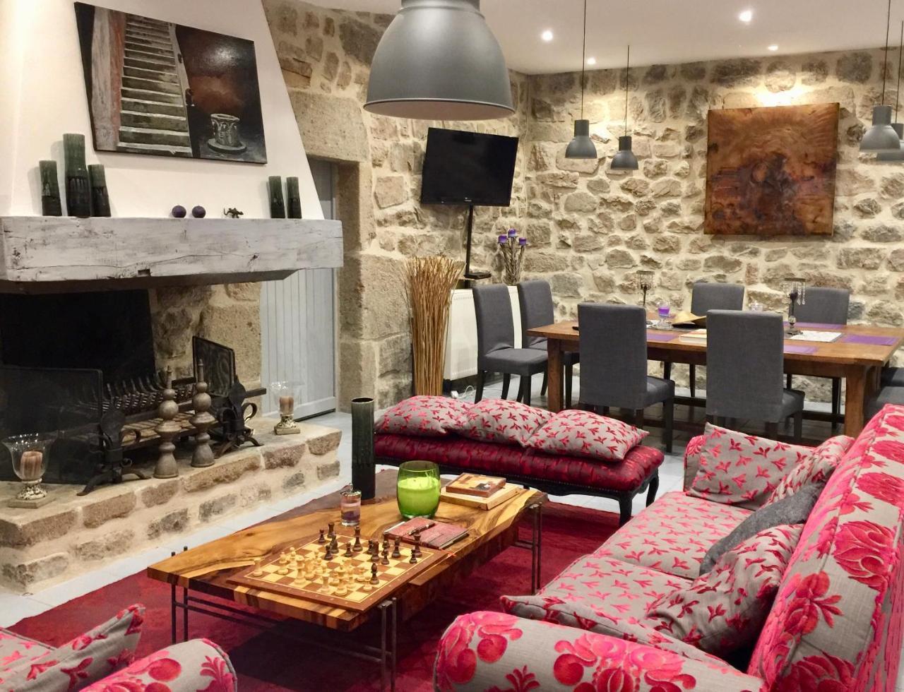 Le Moulinage Chabriol Guest house *