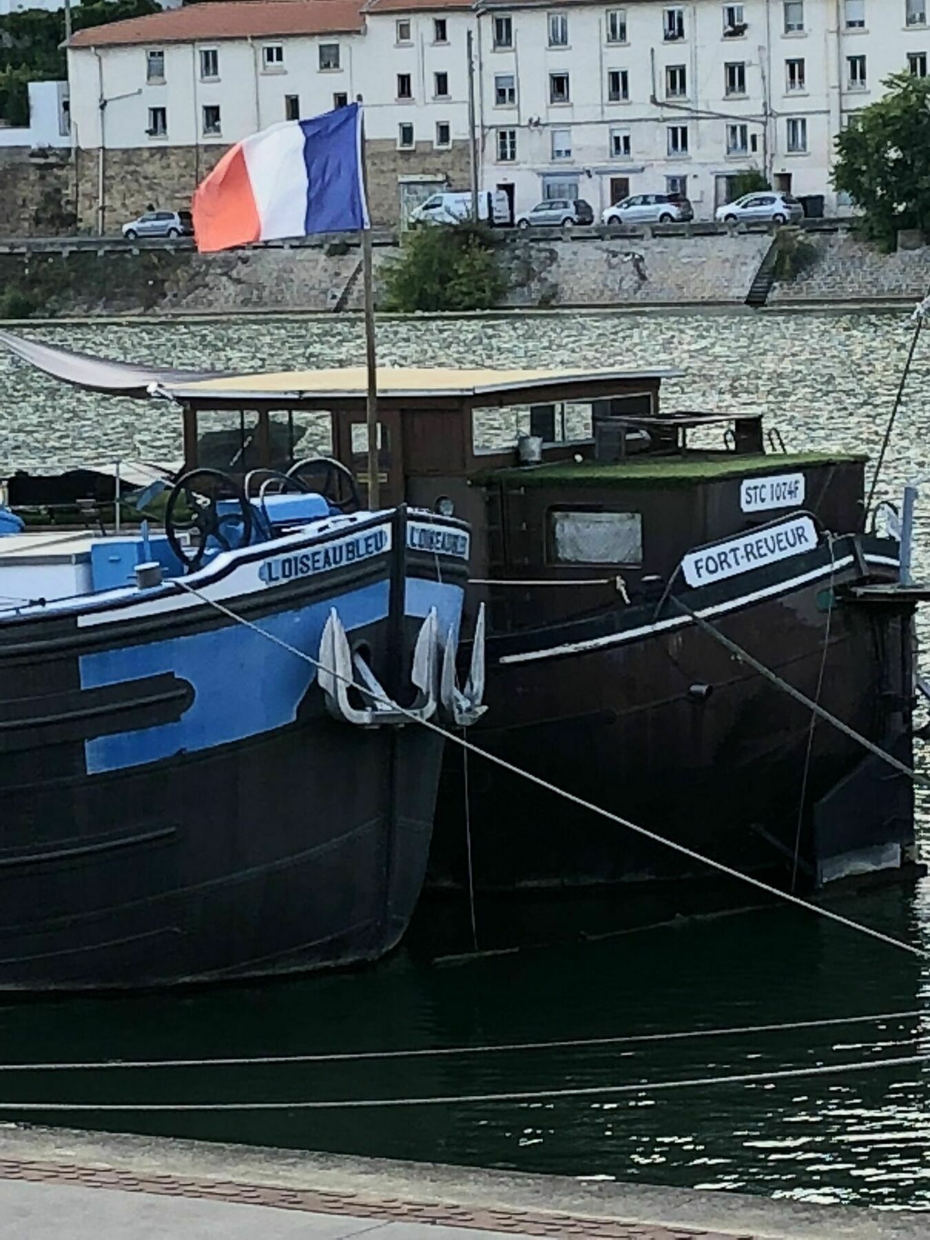 L'oiseau Bleu Hotel