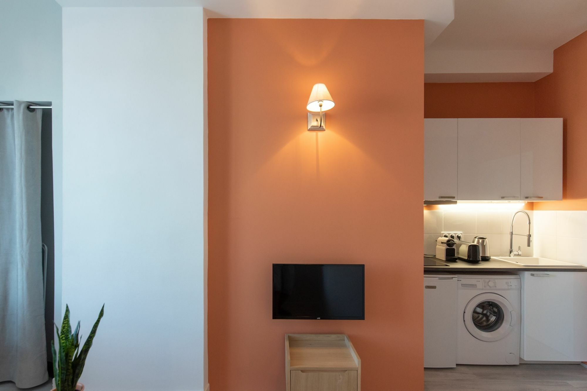 Renting Pirard Apartment