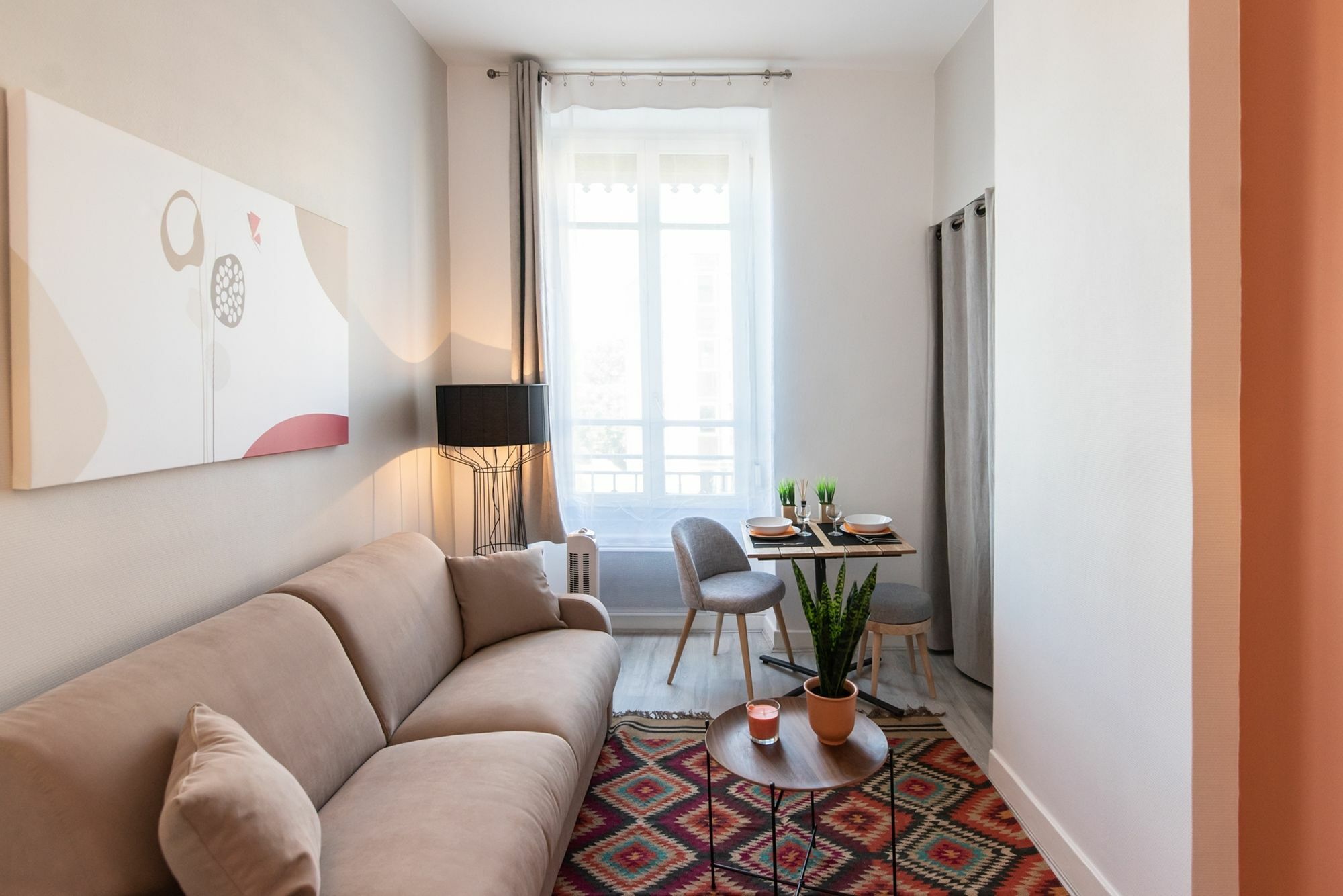 Renting Pirard Apartment Lyon