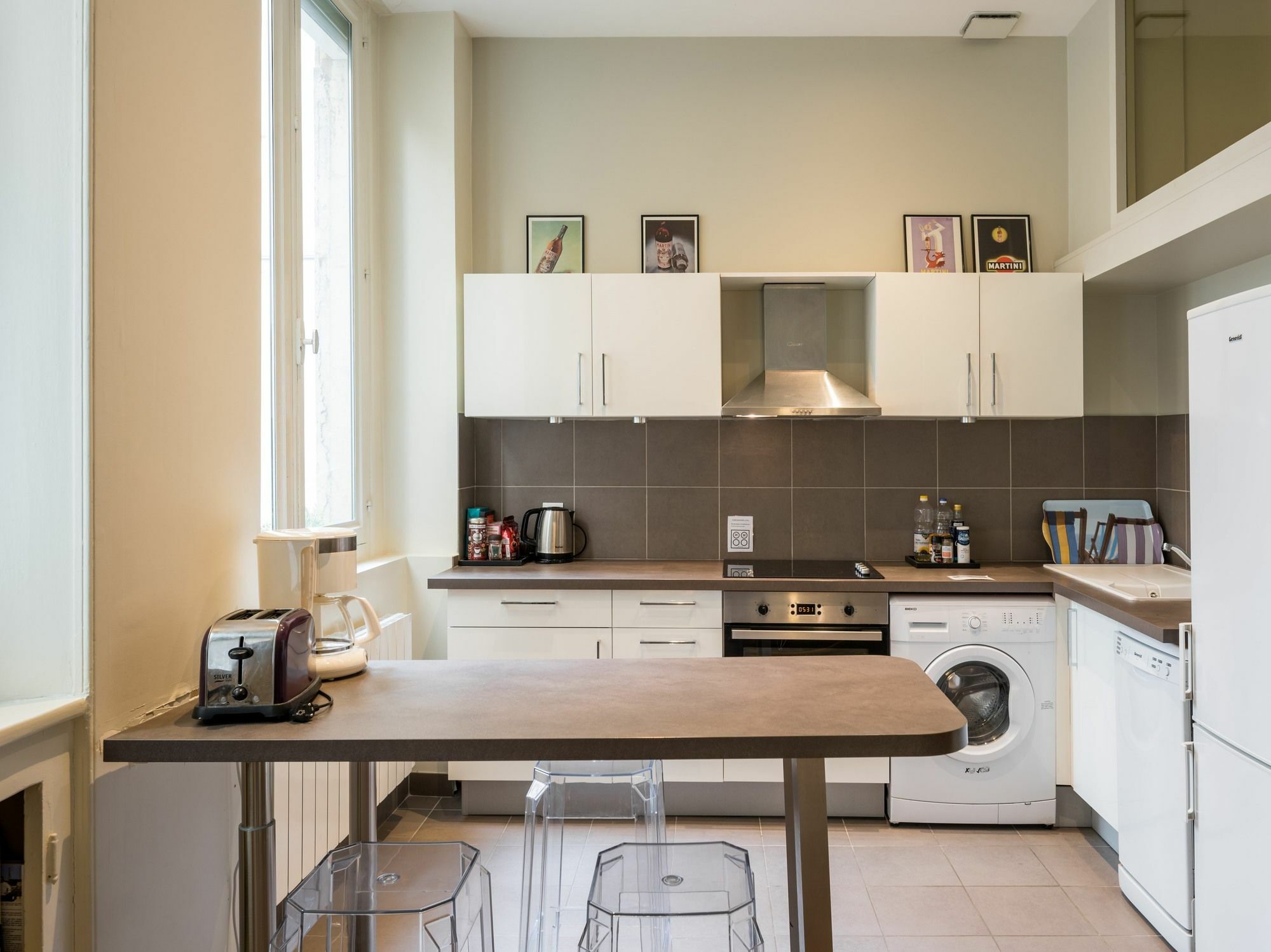 Honore - Pour Nomades Reveurs - 7 Rue Boissac * Lyon