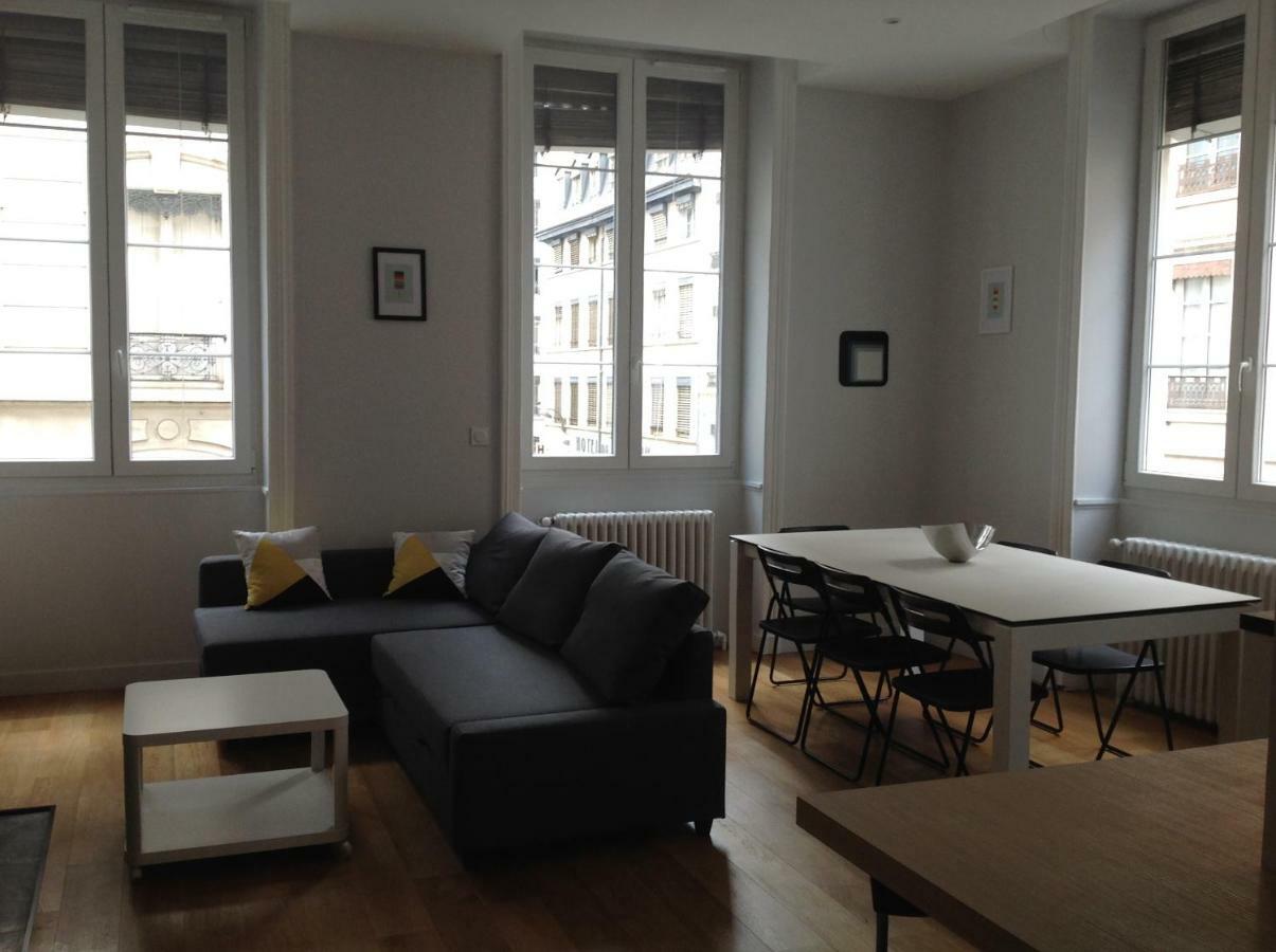Charme Et Modernite Au Coeur De *