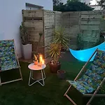 Superbe Appartement Avec Jacuzzi Avec Jardin Prive